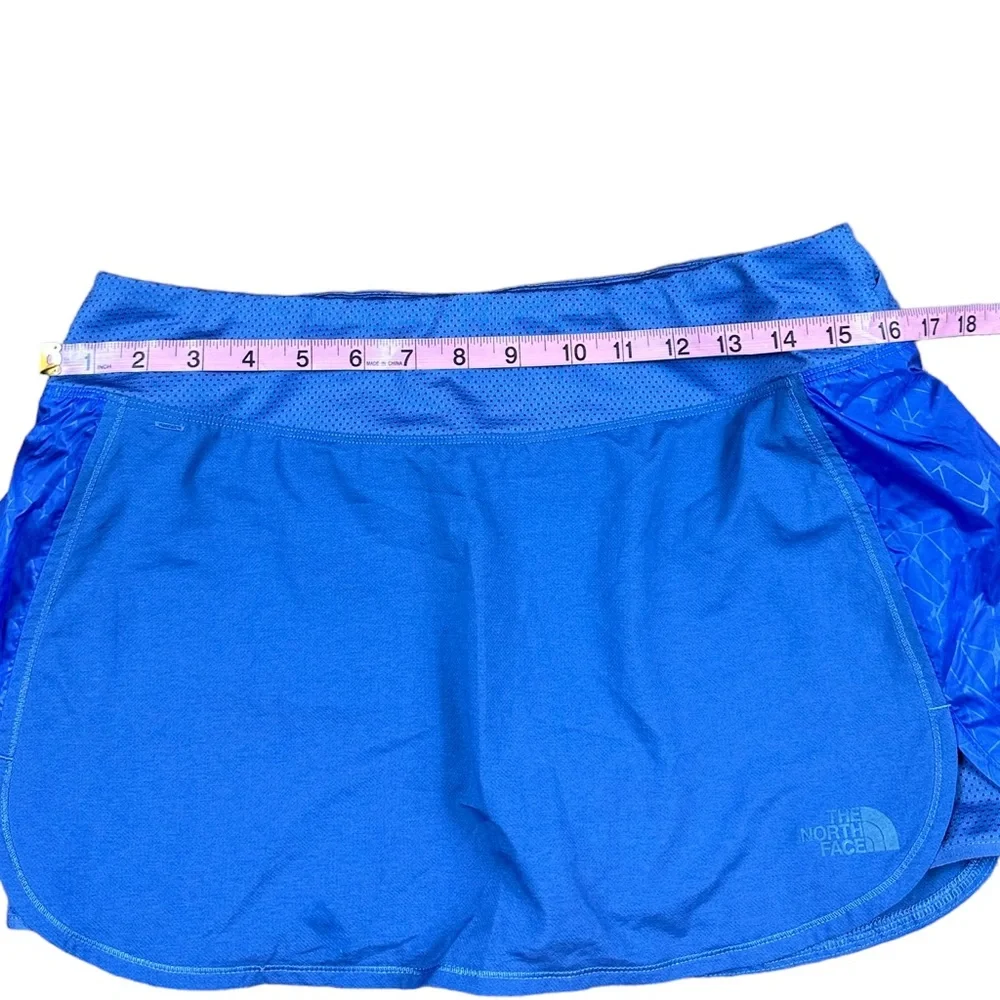 THE NORTH FACE: Blue Athletic Skort - Size Medium
